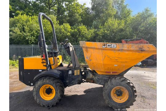 JCB 3 TONSWIVEL SKIP DUMPER